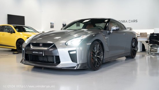 Nissan GT-R 119.900 € NISSAN GT-R 3.8G V6 419kW 570CV Black Edition 2p - Sabadell