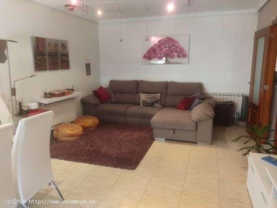 EXCELENTE VIVIENDA EN ZONA SUP 2 CON GARAJE - ALBACETE