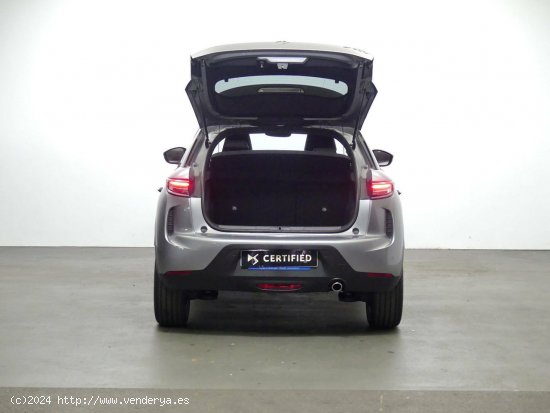 DS Automobiles DS 3  BlueHDi 96 kW Auto Performance Line+ - Granda