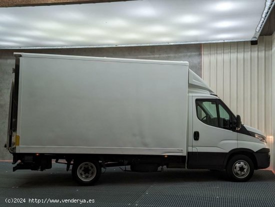 Iveco Daily 35C14 CARROZADO PLATAFORMA ELEVADORA - Lugo