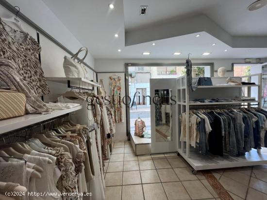  ¡TIENDA DE ROPA EN TRASPASO - CENTRO DE CAMBRILS! - TARRAGONA 