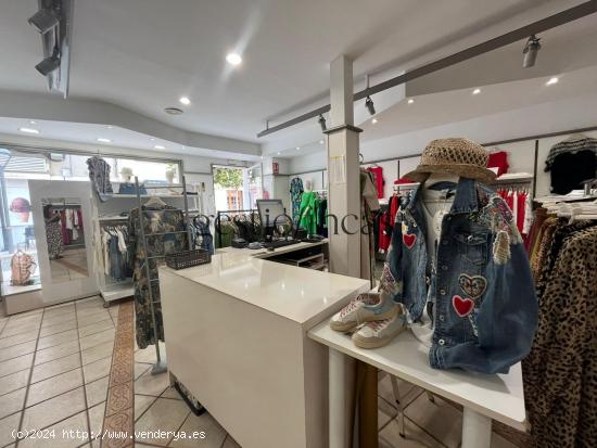 ¡TIENDA DE ROPA EN TRASPASO - CENTRO DE CAMBRILS! - TARRAGONA