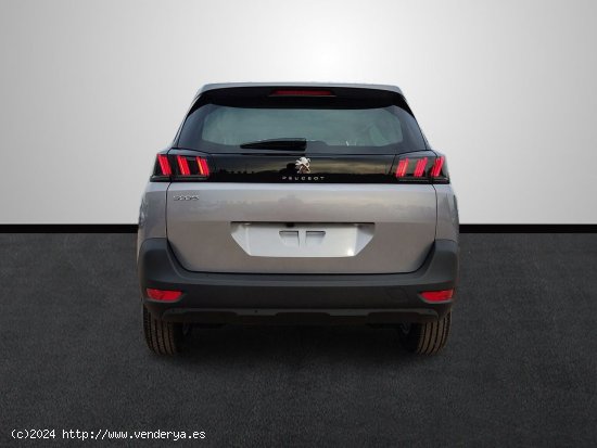 Peugeot 5008 Hybrid 1.2 100KW Active Pack eDCS6 - Sevilla