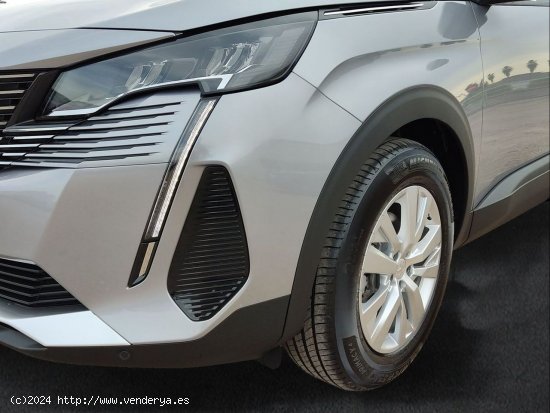 Peugeot 5008 Hybrid 1.2 100KW Active Pack eDCS6 - Sevilla