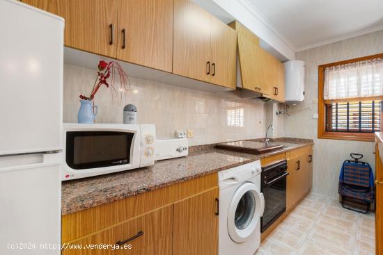 APARTAMENTO- DUPLEX EN VIÑAMAR I EN  LA MATA DE 4 DORMITORIOS  2 BAÑOS EN TORREVIEJA (ALICANTE) - 