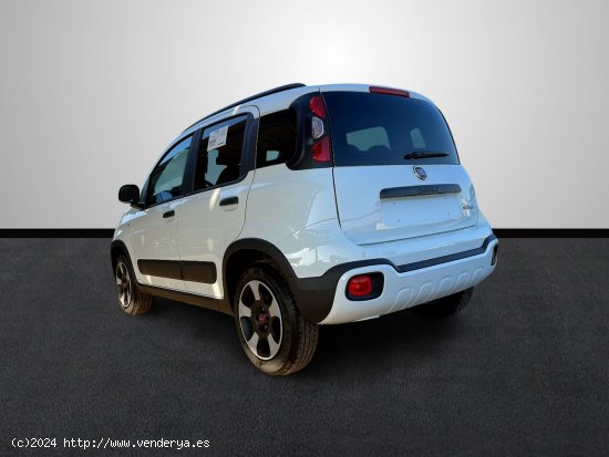 Fiat Panda Cross 1.0 Hybrid 51kW (70cv) - Sevilla