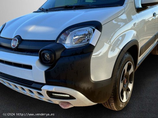 Fiat Panda Cross 1.0 Hybrid 51kW (70cv) - Sevilla