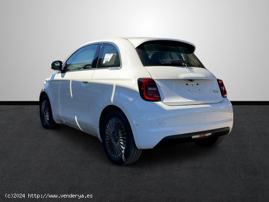 Fiat 500 e 3+1 Monotrim 118CV 320km - Sevilla