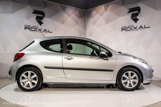 Peugeot 207 Confort 1.6 HDI 90 BUEN ESTADO - Lugo