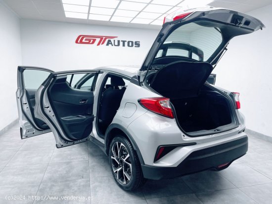 Toyota C-HR 1.8 Hybrid Active 136cv - Málaga