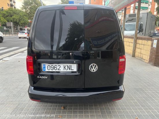 Volkswagen Caddy Furgón 2.0 TDI 102CV - Viladecans