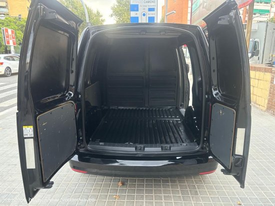 Volkswagen Caddy Furgón 2.0 TDI 102CV - Viladecans