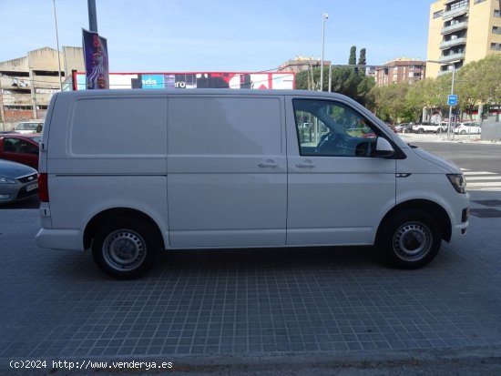 Volkswagen Transporter 2.0 TDI 102CV - Viladecans