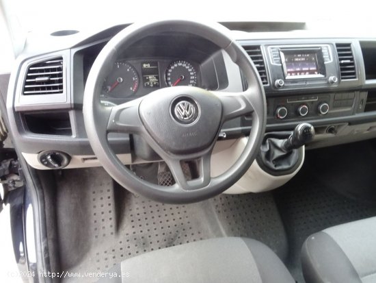 Volkswagen Transporter Furgón largo 2.0 TDI 102CV - Viladecans