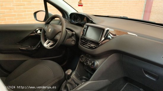 Peugeot 208 5P ACCESS 1.6 BlueHDi 55KW (75CV) - Griñón