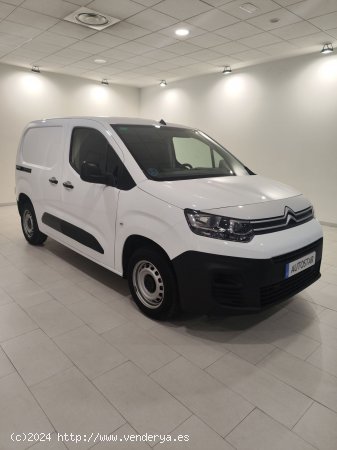  Citroën Berlingo  Furgon VAN BLUEHDI TALLA M - Lleida 