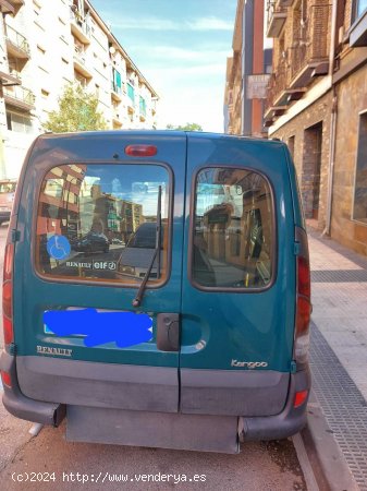 Renault Kangoo combi 1.4 GASOLINA ADAPTADA SILLA DE RUEDAS - Huesca