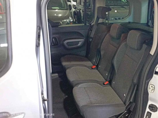 Opel Combo 100 Cv 1.5 Td S/S MT6 €6.4 - Jaén