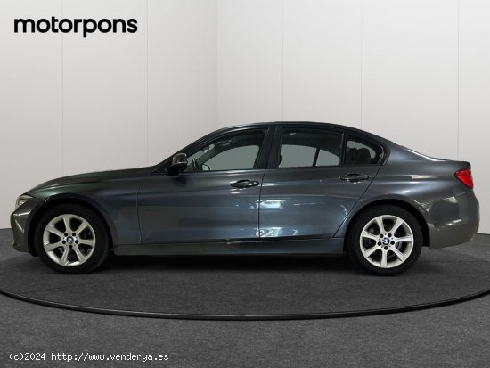 BMW Serie 3 2.0 318D SPORT 4P - Tarragona