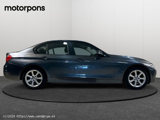 BMW Serie 3 2.0 318D SPORT 4P - Tarragona