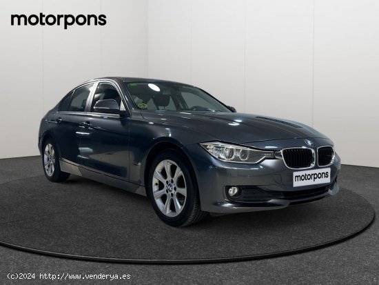 BMW Serie 3 2.0 318D SPORT 4P - Tarragona