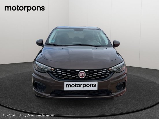 Fiat Tipo 1.3 MULTIJET EASY 5P - Tarragona