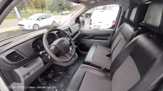 Opel Vivaro 1.5 DIESEL 75KW L1 3 PLAZAS - Laredo