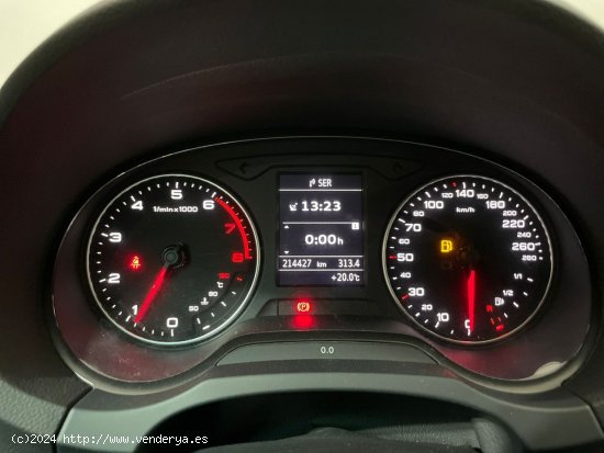 Audi A3 1.4 TFSI 122cv Attraction - Sada