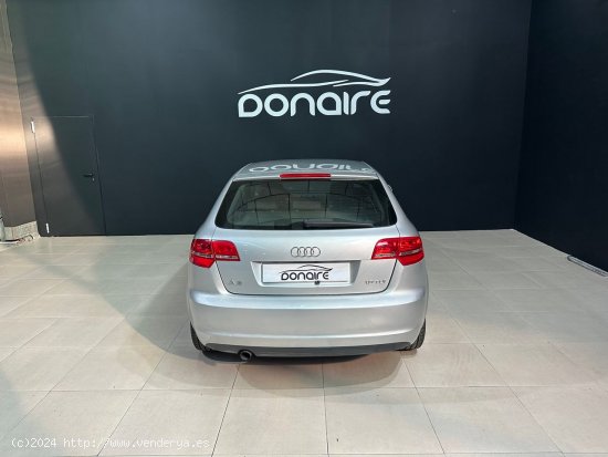 Audi A3 Sportback 1.6 TDI 105cv Ambiente - Sada