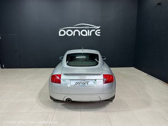 Audi TT Coupe 1.8T 180 CV - Sada