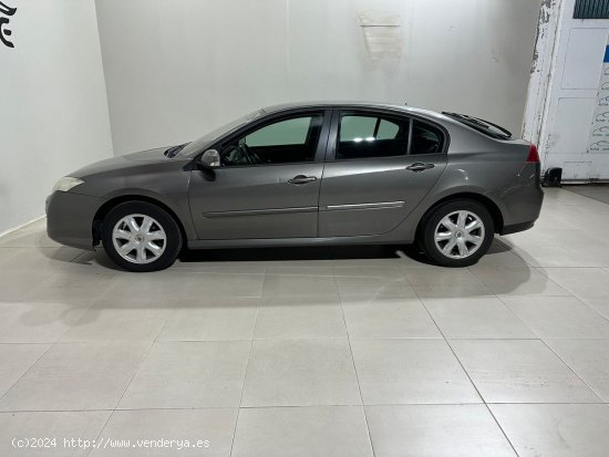 Renault Laguna Expression 1.5dCi 110CV - Sada