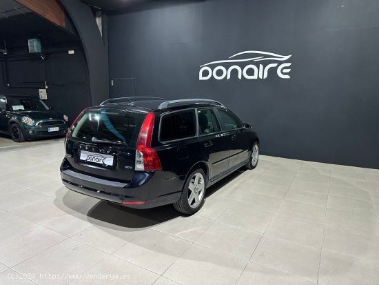 Volvo V50 2.0D Summum - Sada