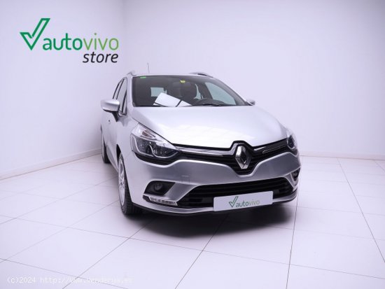  Renault Clio SPORT TOURER LIMITED 0.9 TCE 90 CV 5P - Sant Boi de Llobregat 