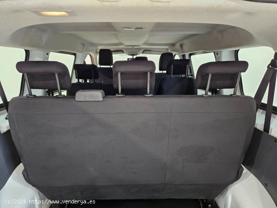 Opel Vivaro combi LARGA 9 PLAZAS - QUART DE POBLET