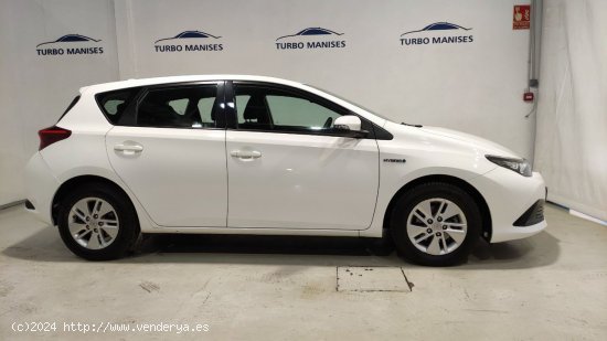 Toyota Auris 1.8 140H Hybrid Business - QUART DE POBLET