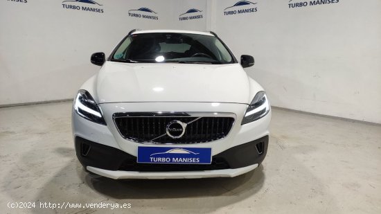 Volvo V40 Cross Country 2.0 T3 Plus - QUART DE POBLET