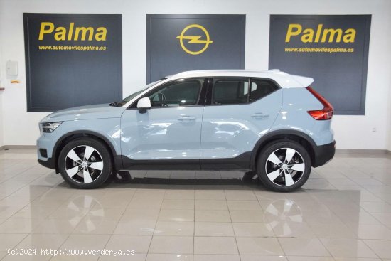 Volvo XC40 MOMENTUM T3 1.5T 156cv - Paterna