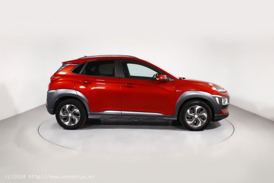 Hyundai Kona 1.6 GDI HEV TECNO RED DT 5P - Barcelona