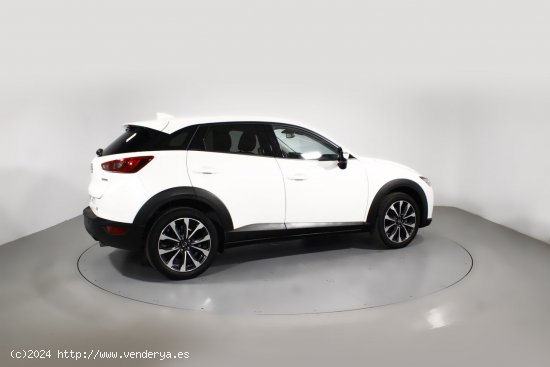 Mazda CX-3 2.0 G 89KW EVOLUTION 2WD 5P - Barcelona