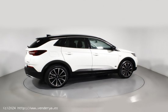 Opel Grandland X 1.6 TURBO ULTIMATE AUTO PHEV 4X4 5P - 