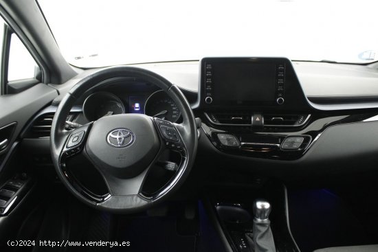 Toyota C-HR 2.0 VVT I-HYBRID ADVANCE AUTO 5P - 