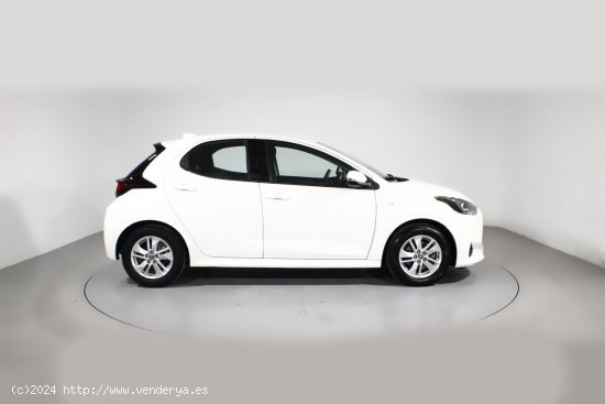 Toyota Yaris 1.5 VVT-I HYBRID BUSINESS PLUS 5P - 