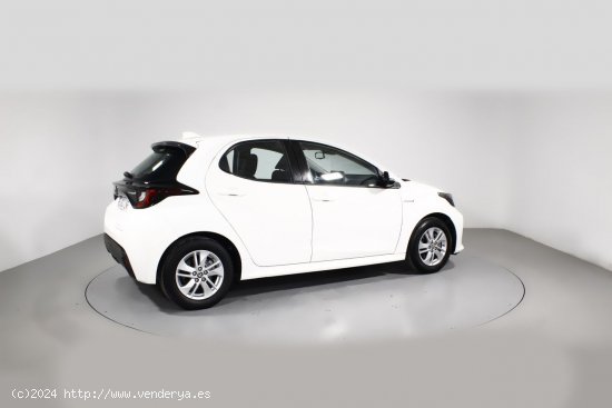 Toyota Yaris 1.5 VVT-I HYBRID BUSINESS PLUS 5P - 