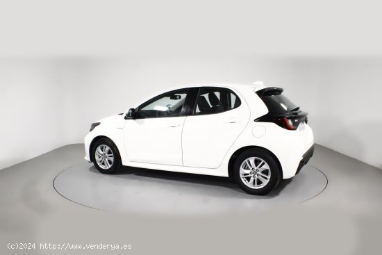 Toyota Yaris 1.5 VVT-I HYBRID BUSINESS PLUS 5P - 