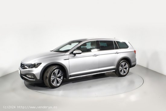 Volkswagen Passat fam. 2.0 TDI 147KW DSG 4WD ALLTRACK 5P - 