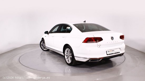 Volkswagen Passat GTE 1.4 TSI E-POWER 115 KW (155 CV) AUTOMATICO DSG 6 VEL. - 