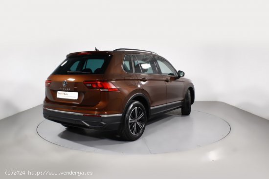 Volkswagen Tiguan 1.5 TSI 110KW LIFE DSG 5P - 