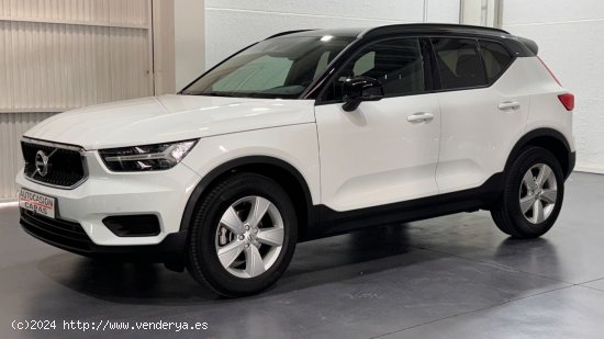 Volvo XC40 1.5 T2 Momentum - Gelves