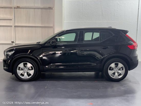 Volvo XC40 2.0 B3 G Core Auto - Gelves