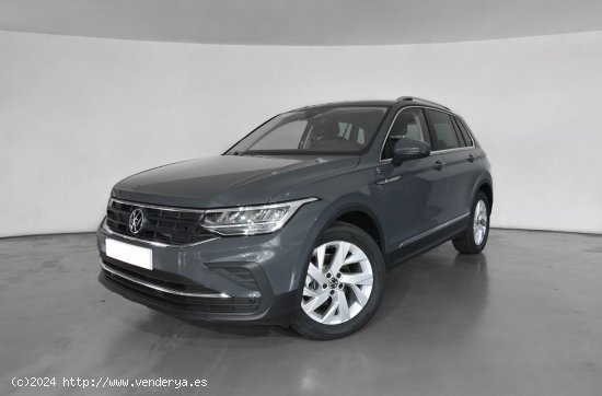  Volkswagen Tiguan Nuevo  Connect 1.5 TSI SG6 96 kW (130 CV) (AX13AX12) -  